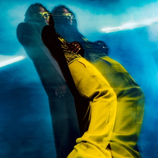 丝袜美女被❌出水视频
